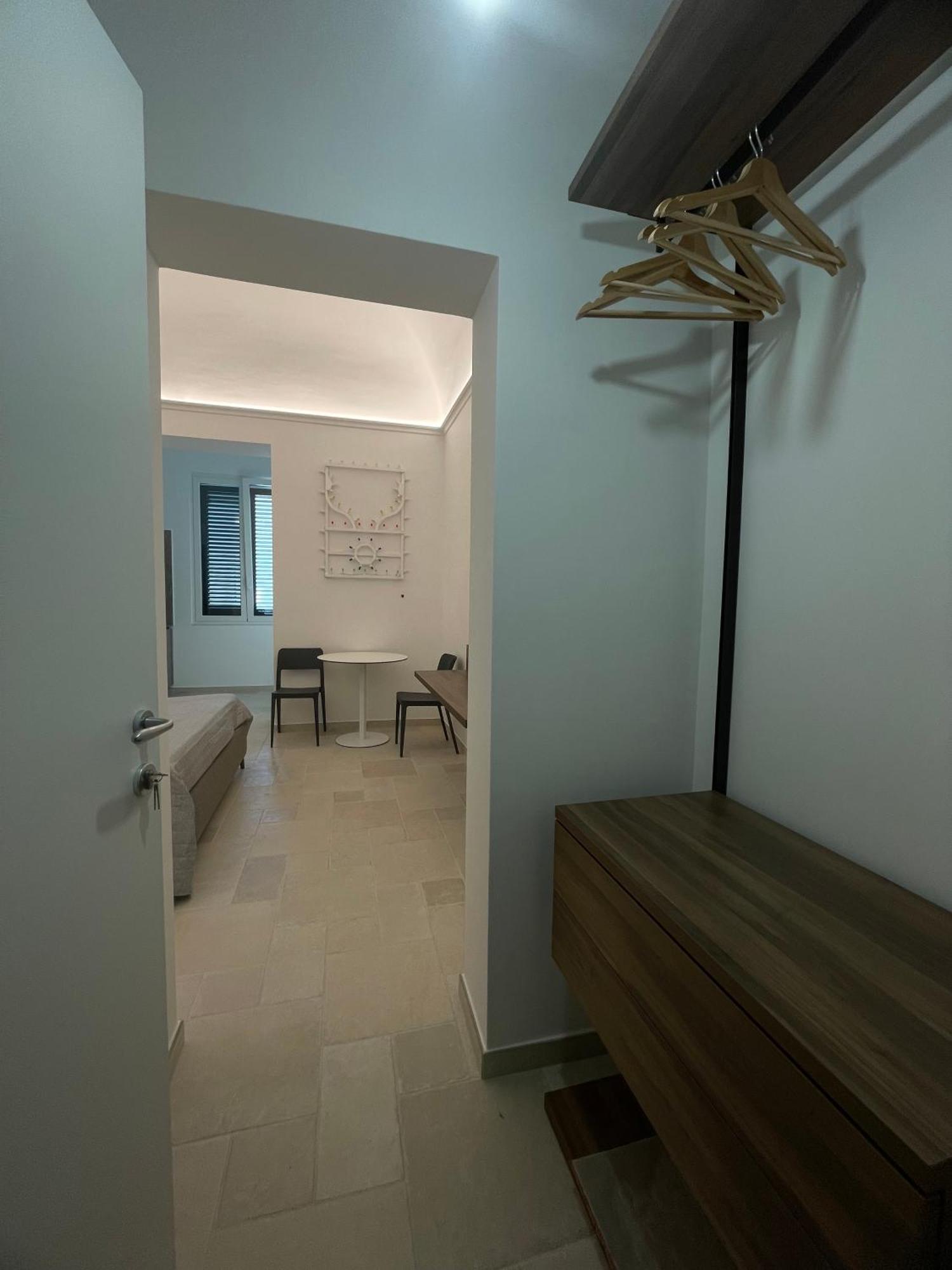 Civico 38 - Le Tre Chiavi Hotel บารี ภายนอก รูปภาพ