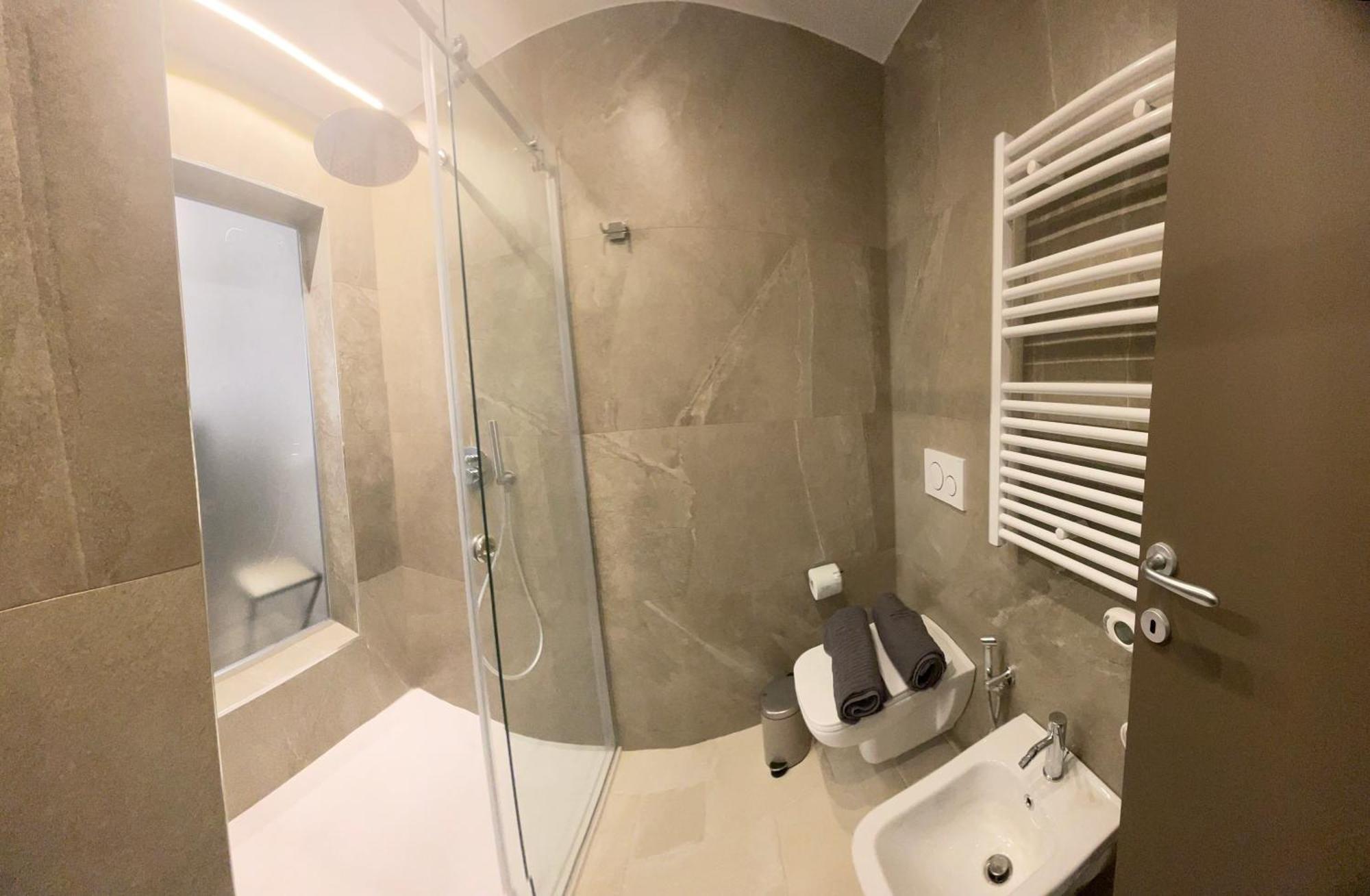 Civico 38 - Le Tre Chiavi Hotel บารี ภายนอก รูปภาพ